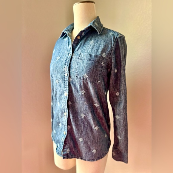 American Eagle Outfitters Stitched Denim Button-down - Picture 4 of 7
